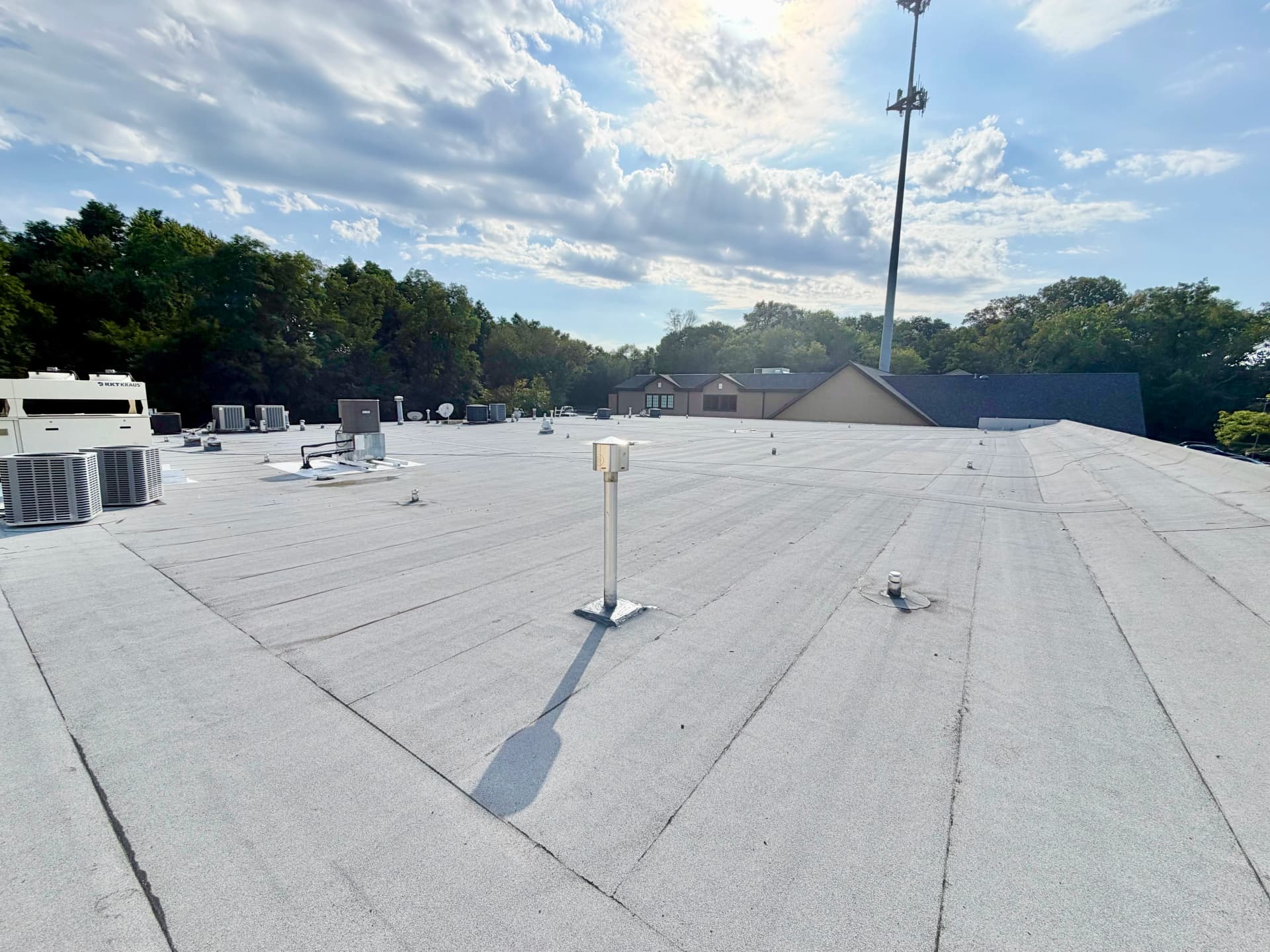 Gallery photos for New Granulated Modified Bitumen Torch-Down Roof on 15,000 Sq. Ft. Commercial Building: Image #3