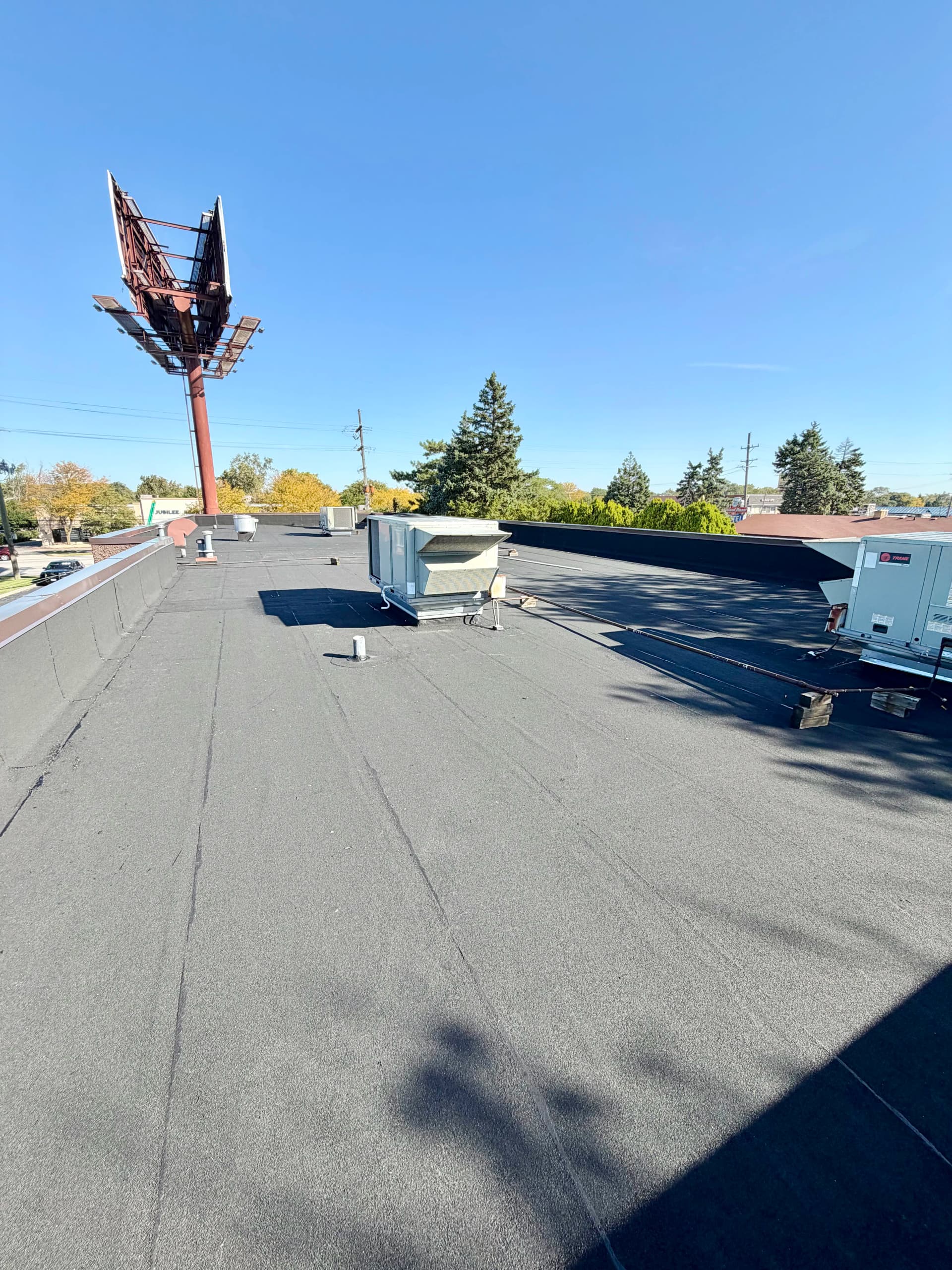 Gallery photos for 9,000 Sq. Ft. GAF Modified Bitumen Roof Installation in Lombard: Image #1
