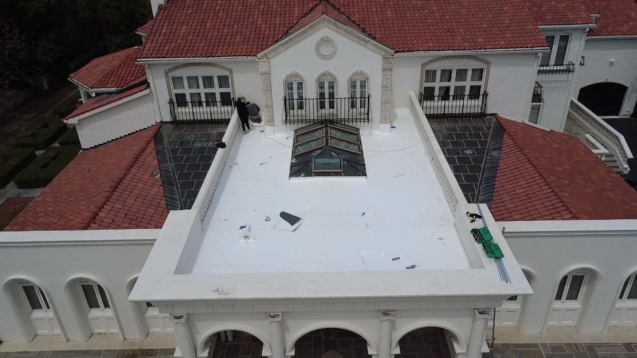Gallery photos for New GAF TPO Flat Roof Installation in Oak Brook: Image #2