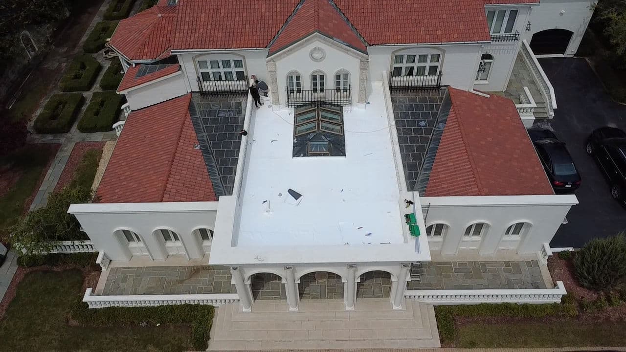 Gallery photos for New GAF TPO Flat Roof Installation in Oak Brook: Image #1